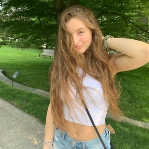 Meet your Posher, Candice